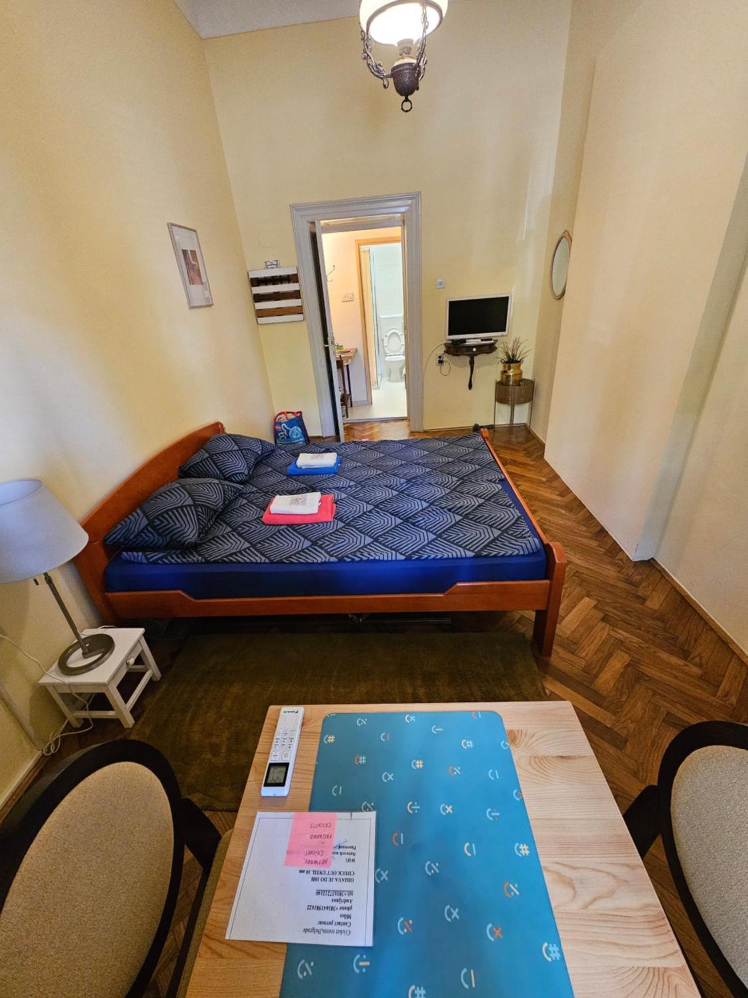 Cricket Park Hostel 베오그라드 외부 사진