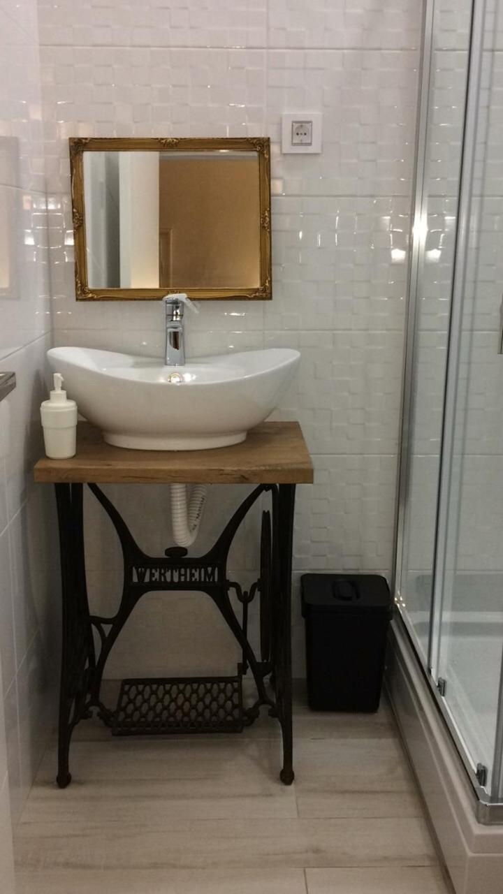 Cricket Park Hostel 베오그라드 외부 사진