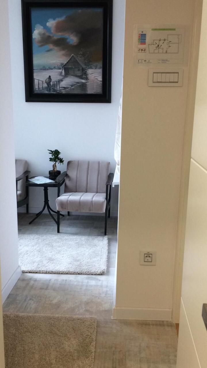 Cricket Park Hostel 베오그라드 외부 사진