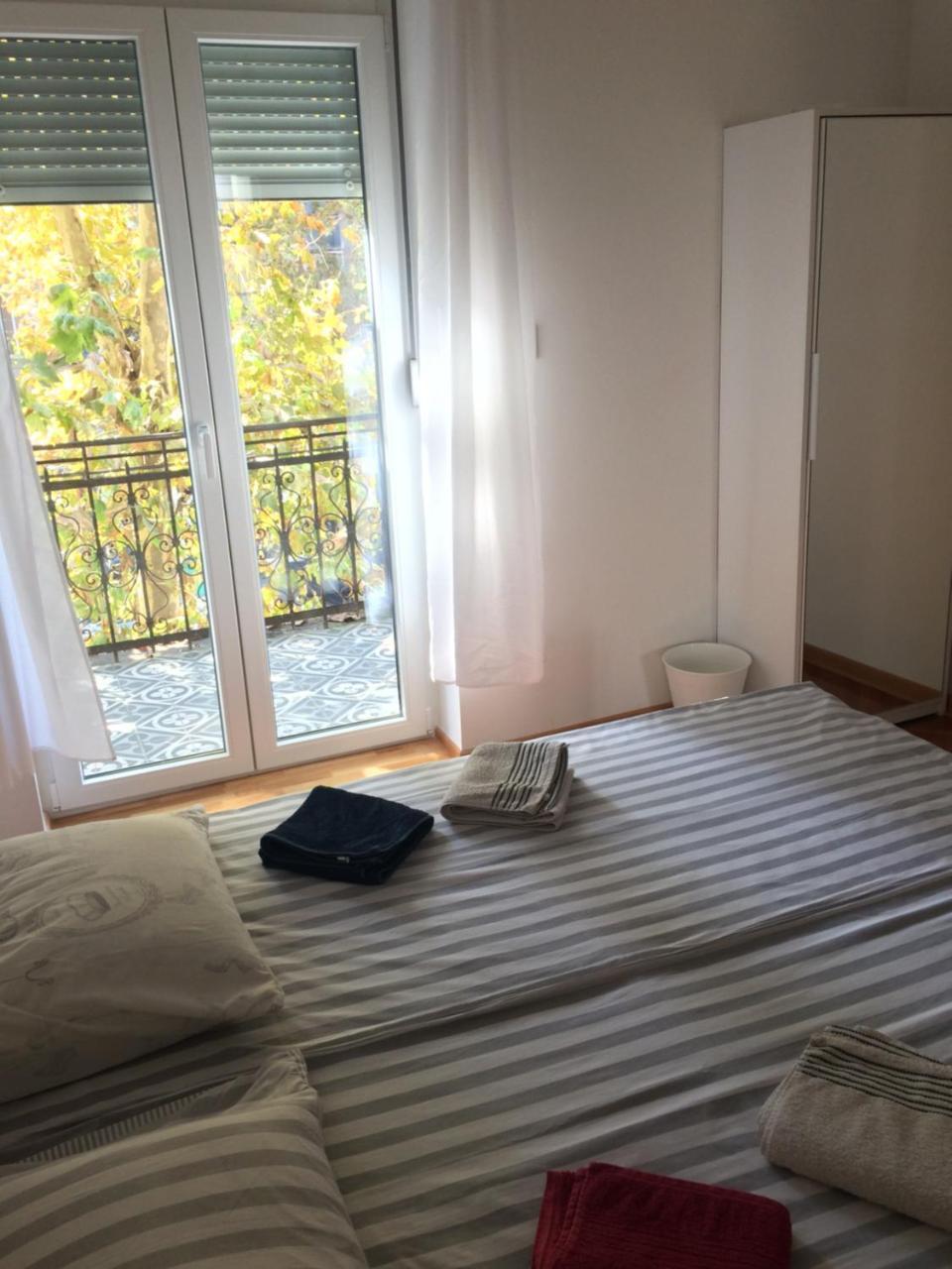 Cricket Park Hostel 베오그라드 외부 사진